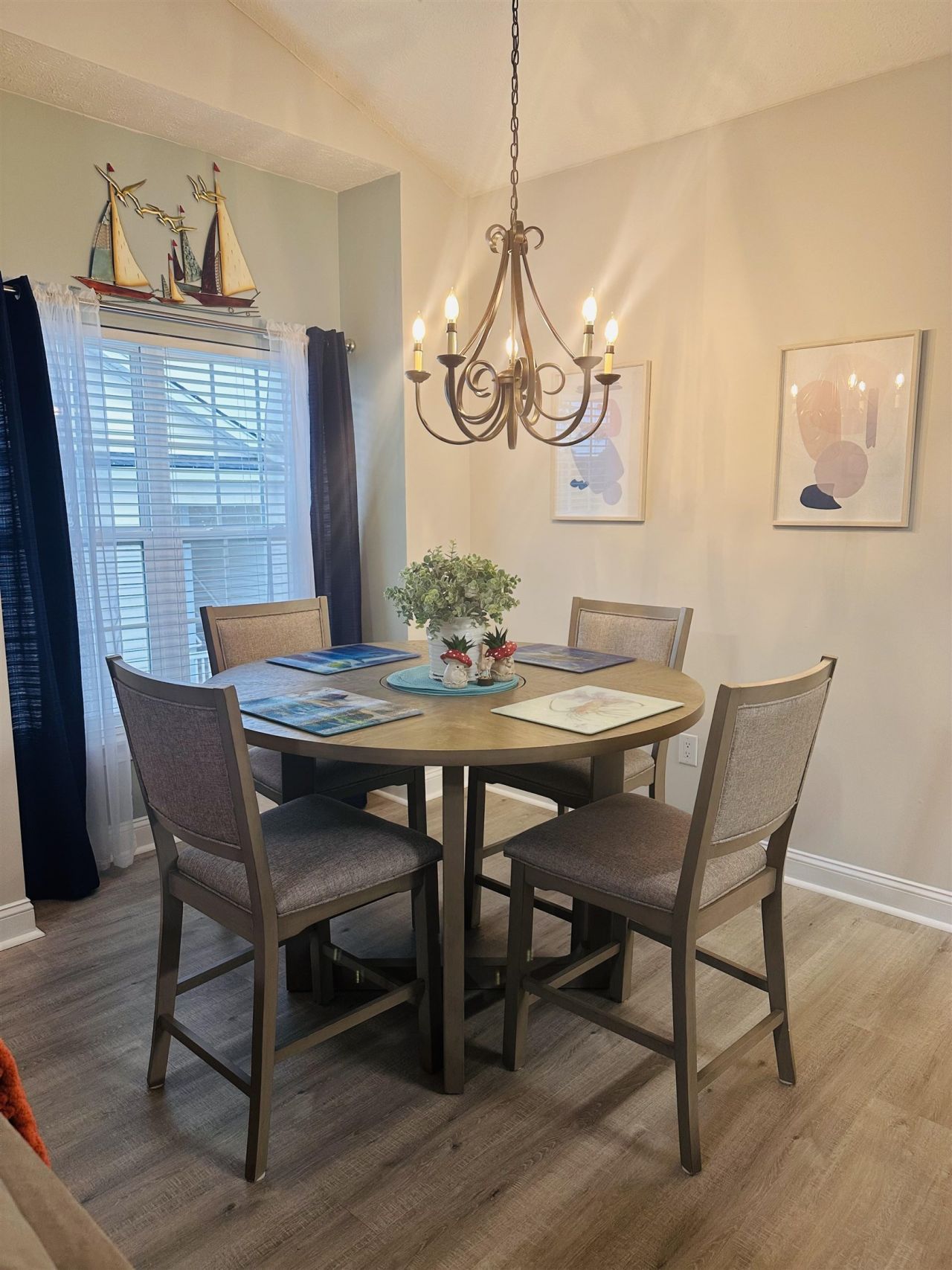 5070 Windsor Green Way  Photo 5