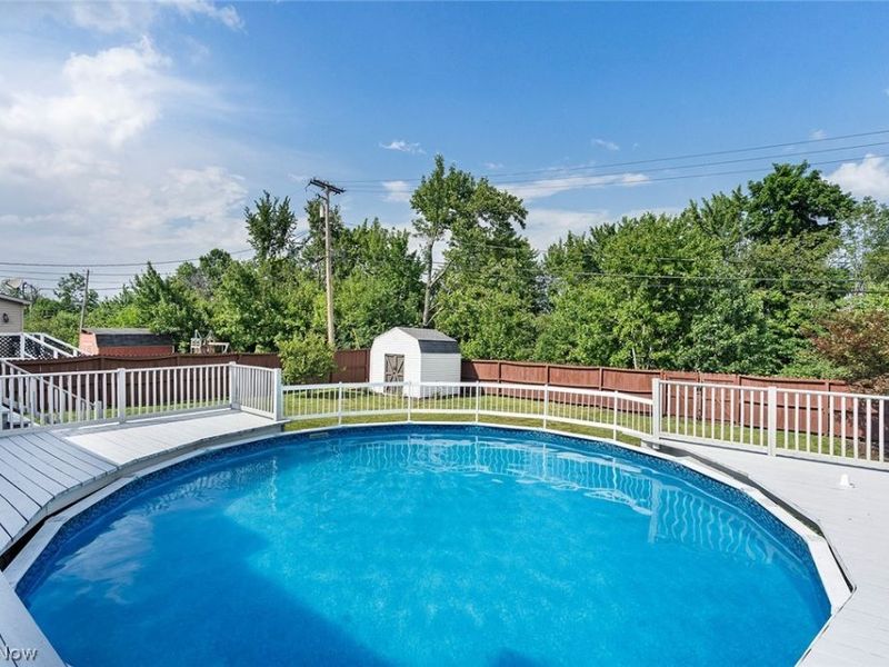 144 Hawkins Lane, Columbiana, OH 44408 Photo 10