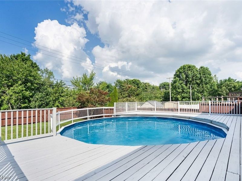 144 Hawkins Lane, Columbiana, OH 44408 Photo 13