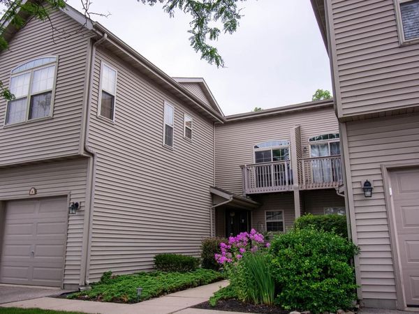 500 S Edwards BOULEVARD, Unit 9, Lake Geneva, WI 53147