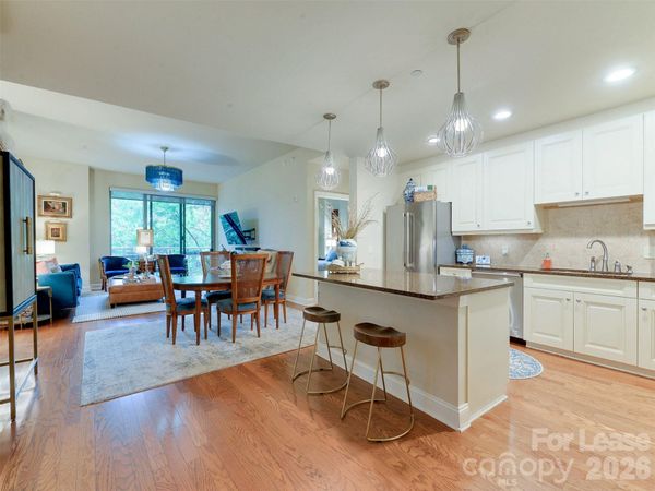 701 Royal Court , Unit 306, Charlotte, NC 28202