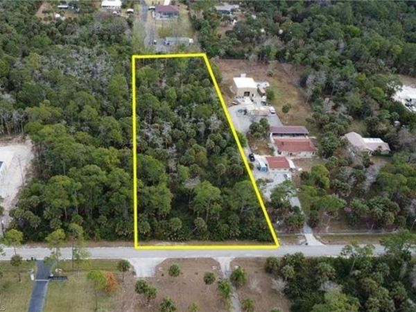 9th ST SW, NAPLES, FL 34117