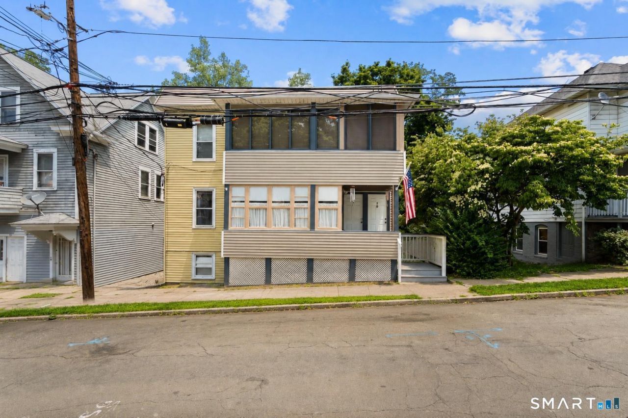 9 Hull, Shelton, CT 06484 Main Photo