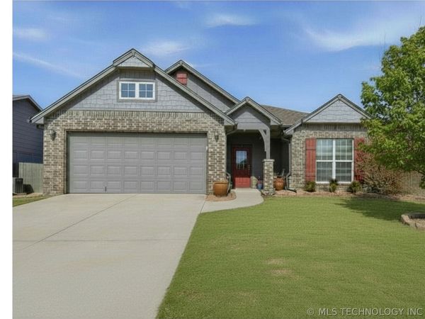 12011 E 109th Street N, Owasso, OK 74055