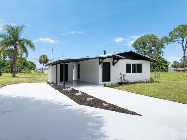 3802 N Avenue N , Fort Pierce, FL 34947