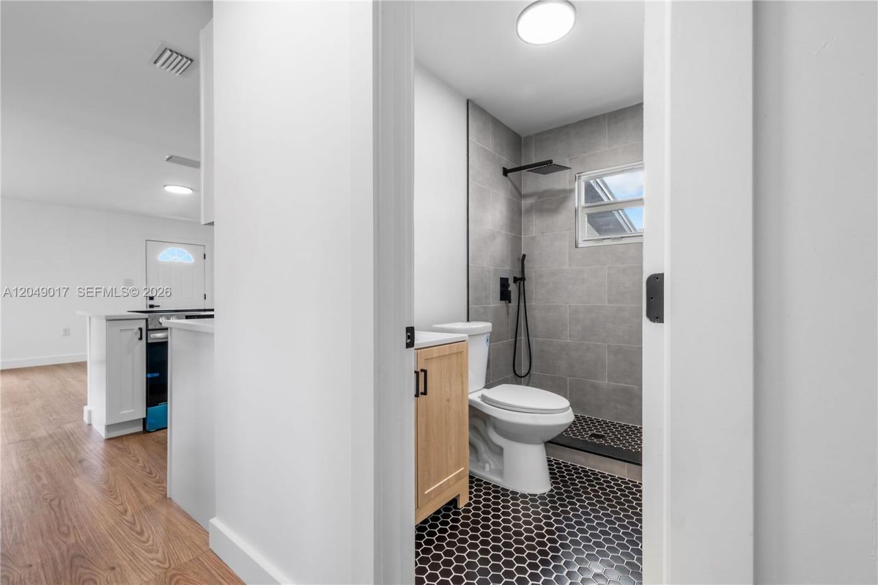 3802 N Avenue N , Fort Pierce, FL 34947 Photo