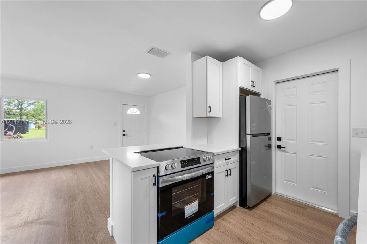 3802 N Avenue N , Fort Pierce, FL 34947 Photo