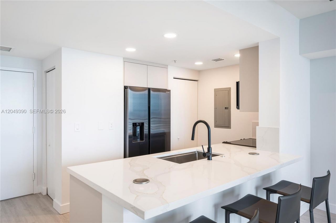 325 S Biscayne Blvd, Unit 2920, Miami, FL 33131 Photo