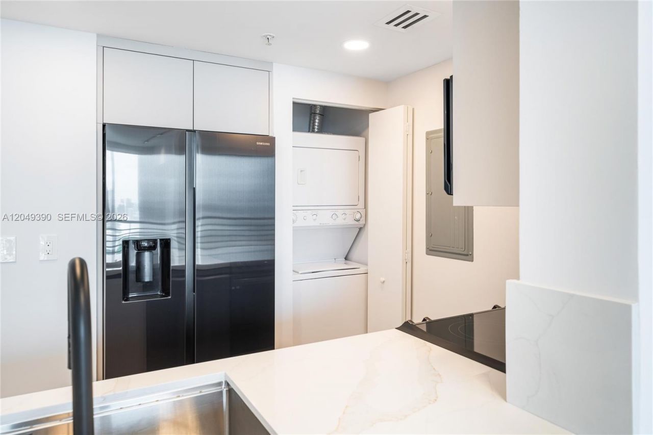 325 S Biscayne Blvd, Unit 2920, Miami, FL 33131 Photo
