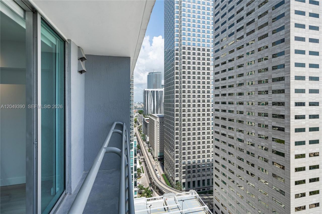 325 S Biscayne Blvd, Unit 2920, Miami, FL 33131 Photo