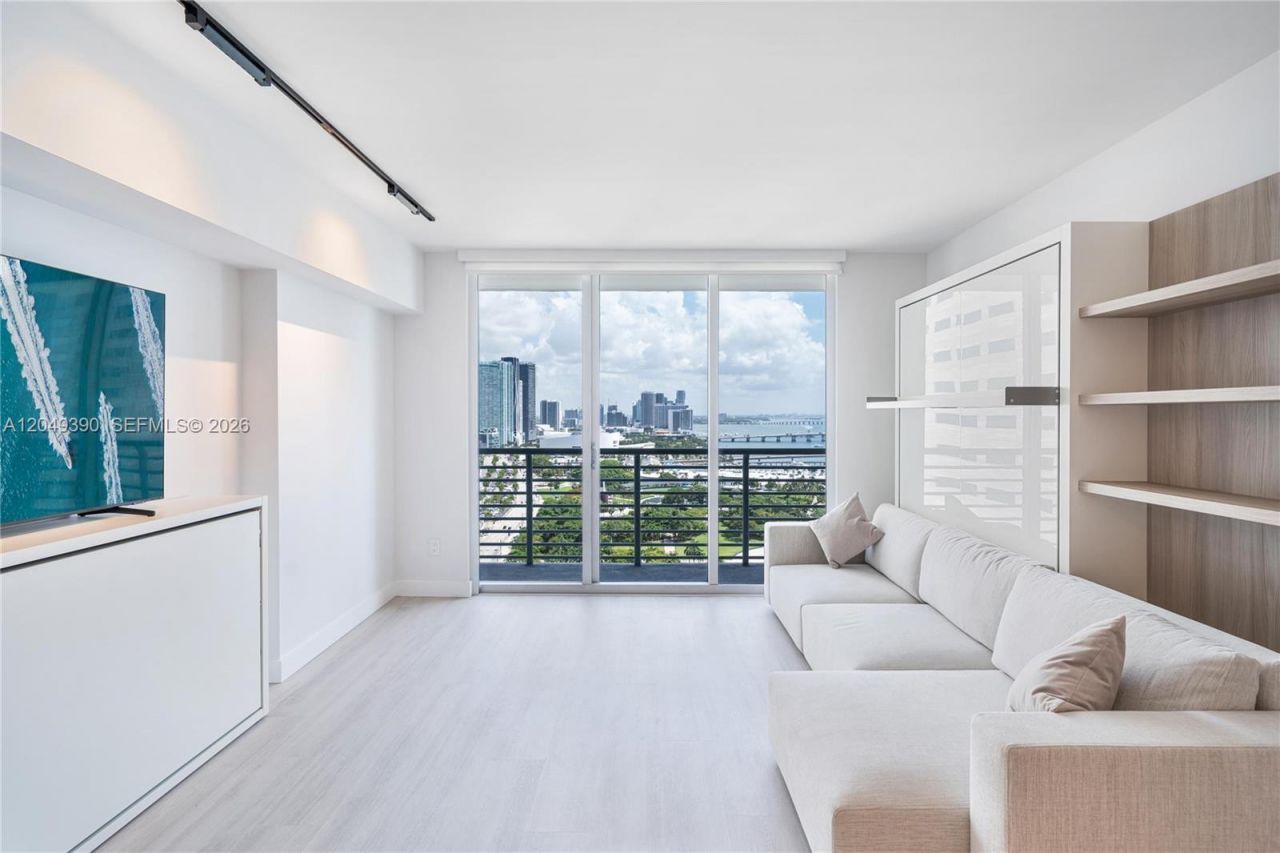 325 S Biscayne Blvd, Unit 2920, Miami, FL 33131 Photo