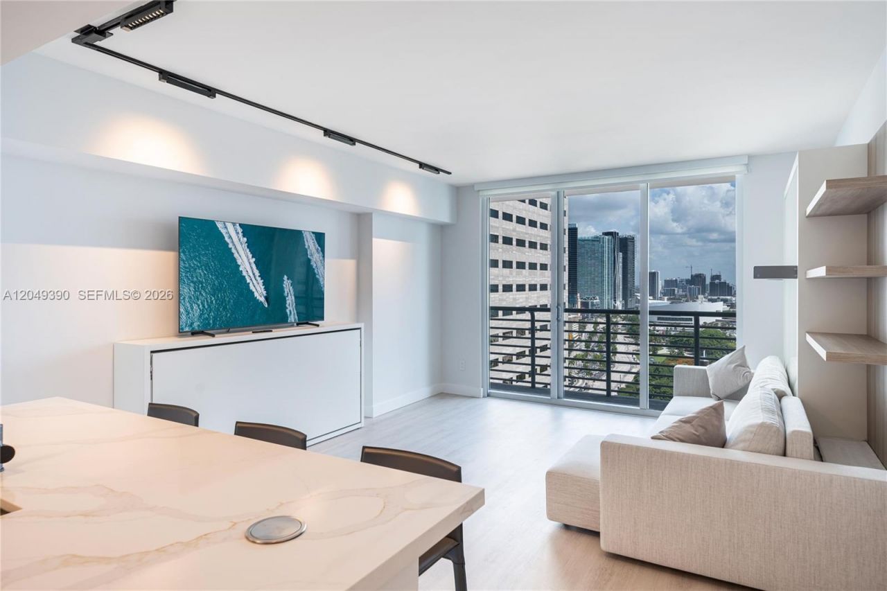 325 S Biscayne Blvd, Unit 2920, Miami, FL 33131 Photo