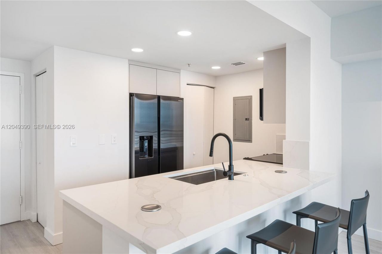 325 S Biscayne Blvd, Unit 2920, Miami, FL 33131 Photo
