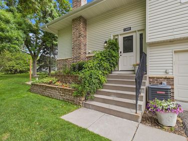 12095 71st Place N, Maple Grove, MN 55369