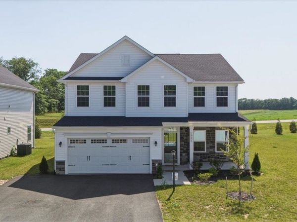 10696 WHISPERING PINE LN, MCGAHEYSVILLE, VA 22840