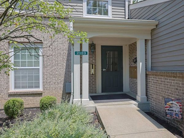 2123 Clareglen Drive, Unit 103, Crescent Springs, KY 41017