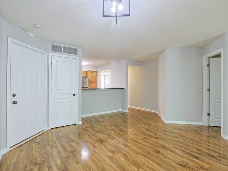 2123 Clareglen Drive, Unit 103, Crescent Springs, KY 41017 Photo 7