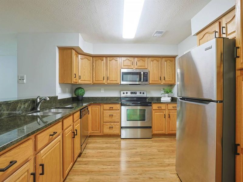 2123 Clareglen Drive, Unit 103, Crescent Springs, KY 41017 Photo 9