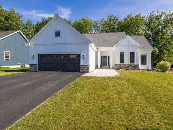 1306 Tall Birch Trail , Webster, NY 14580