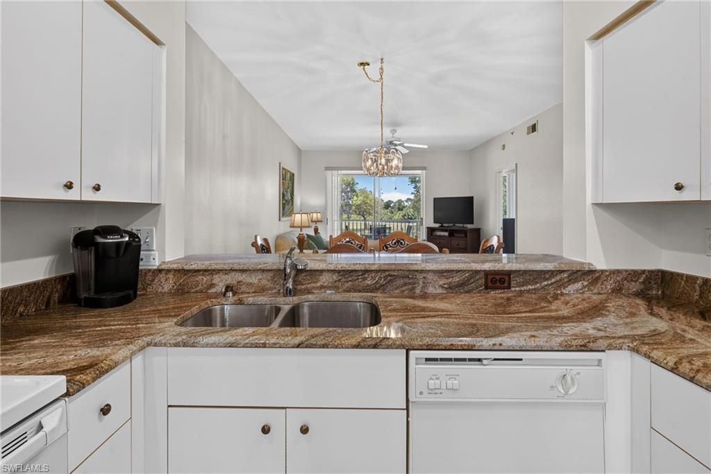 9300 Highland Woods Blvd, Unit 3206, Bonita Springs, FL 34135 Photo