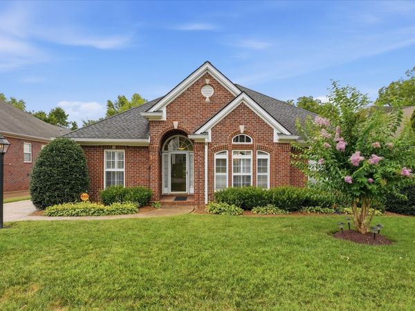 425 Wellington Sq , Nashville, TN 37214