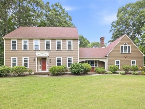 36 Wagon Rd, Walpole, MA 02081