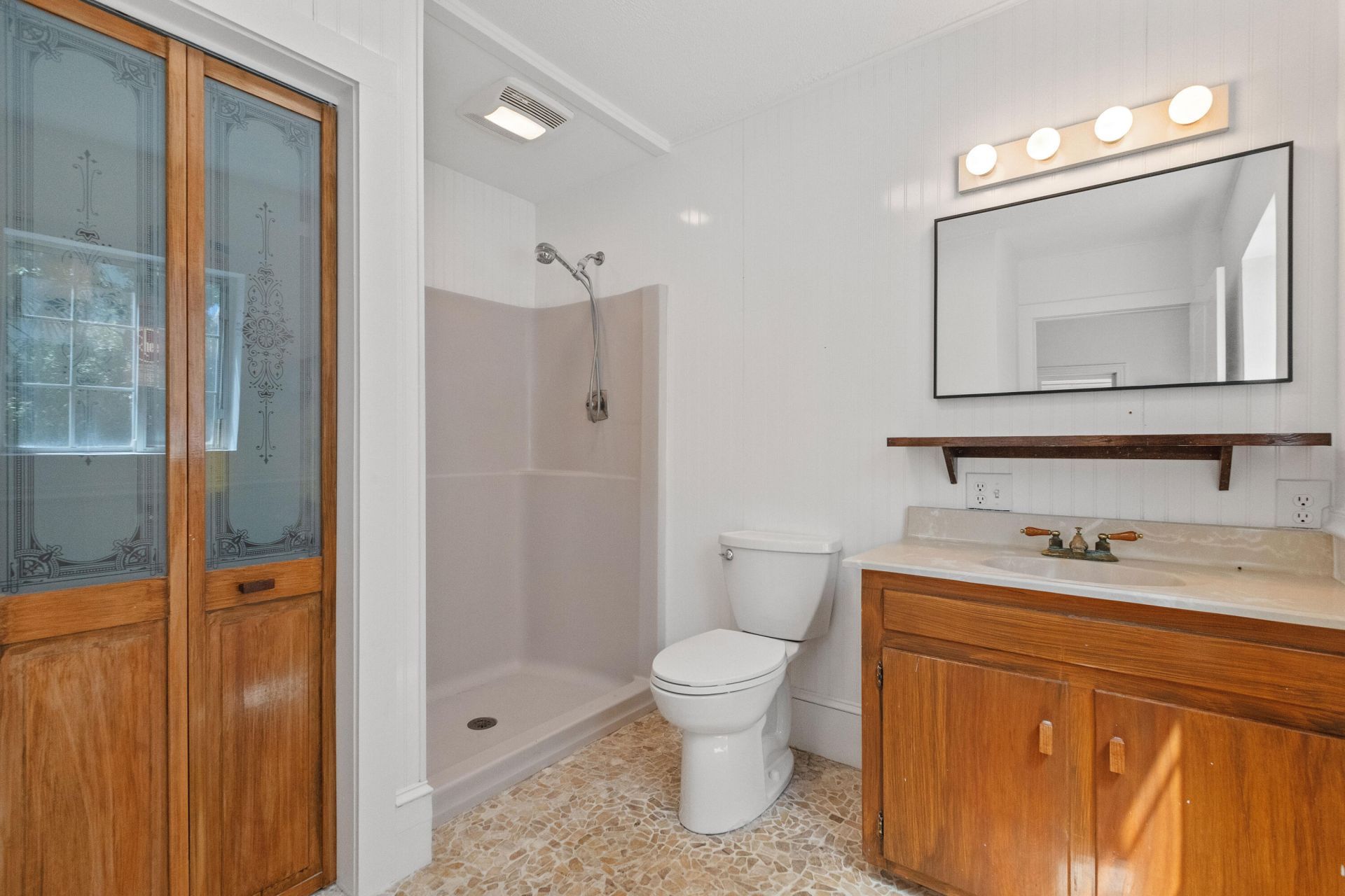 2250 Myrtle Avenue Photo 16
