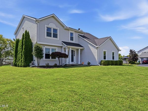 25267 Ramblehurst Drive, Perrysburg, OH 43551