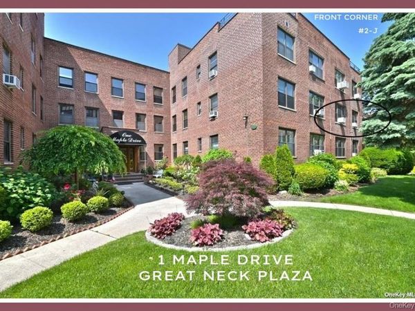 1 MAPLE Drive , Unit 2-J, Great Neck, NY 11021