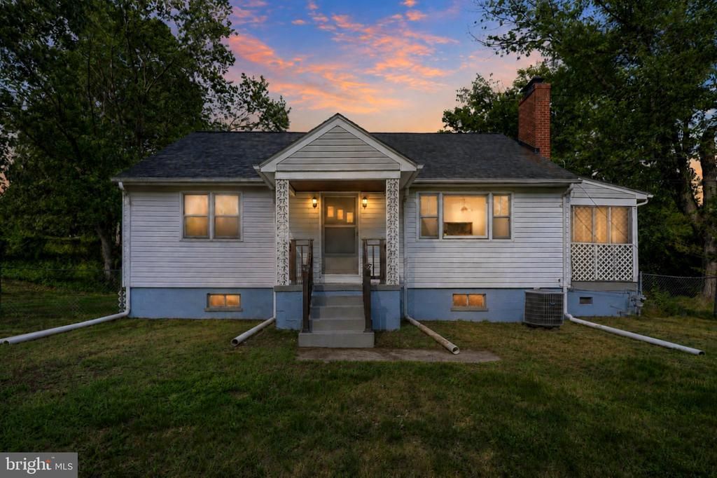 17331 Tripoli Boulevard, Dumfries, VA 22026 Main Photo