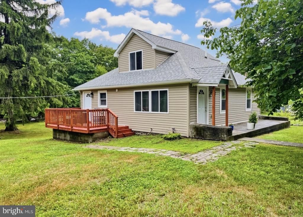 199 HARDYTOWN ROAD, CRESCO, PA 18326