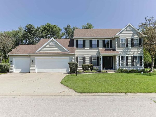 50769 Bromley Drive, Granger, IN 46530