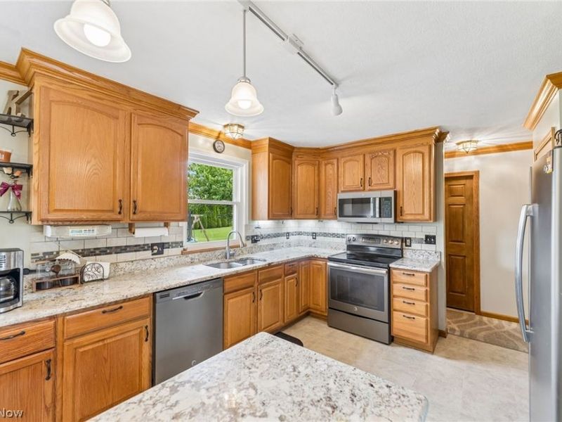 1559 Congressional Avenue, Brunswick, OH 44212 Photo 11