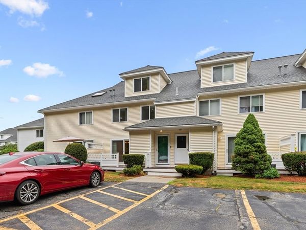 360 Littleton Rd, Unit H5, Chelmsford, MA 01824