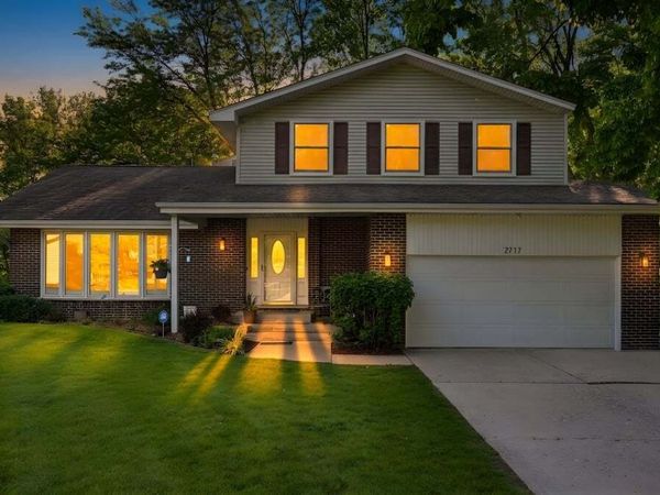 2717 Bordeaux Place , Lisle, IL 60532