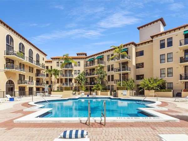 55 Merrick Way, Unit 744, Coral Gables, FL 33134