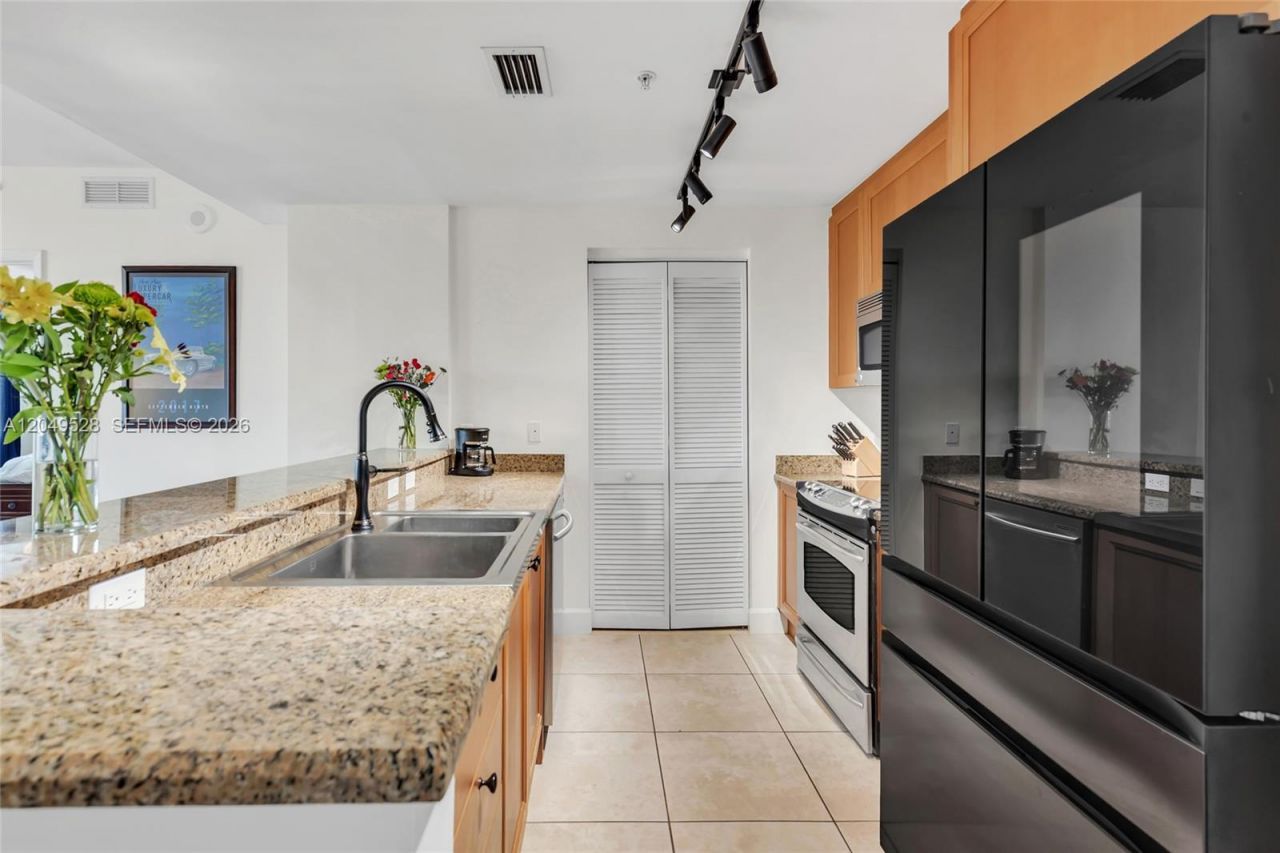 55 Merrick Way, Unit 744, Coral Gables, FL 33134 Photo