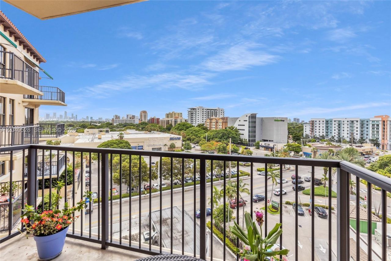 55 Merrick Way, Unit 744, Coral Gables, FL 33134 Photo