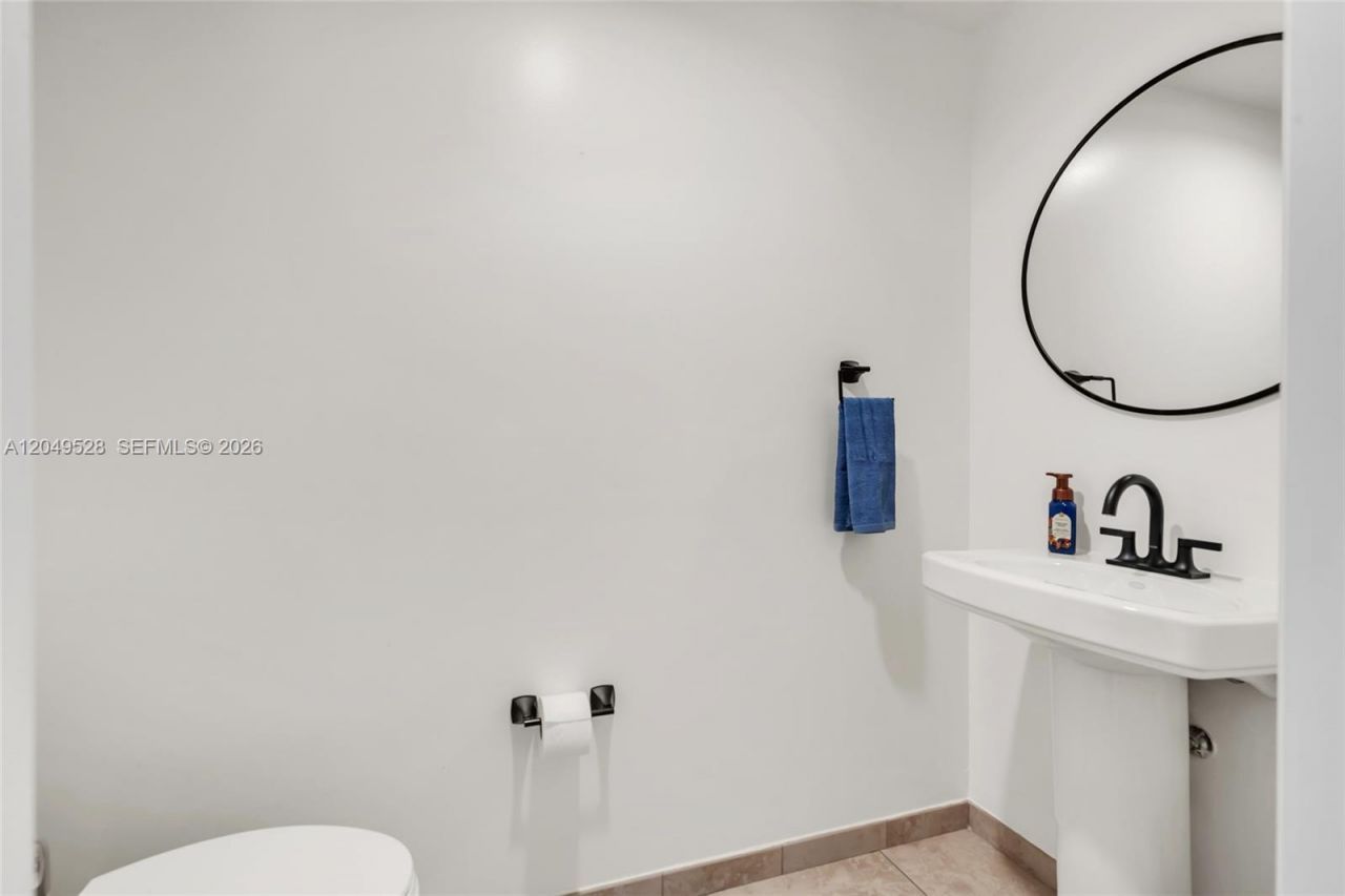 55 Merrick Way, Unit 744, Coral Gables, FL 33134 Photo