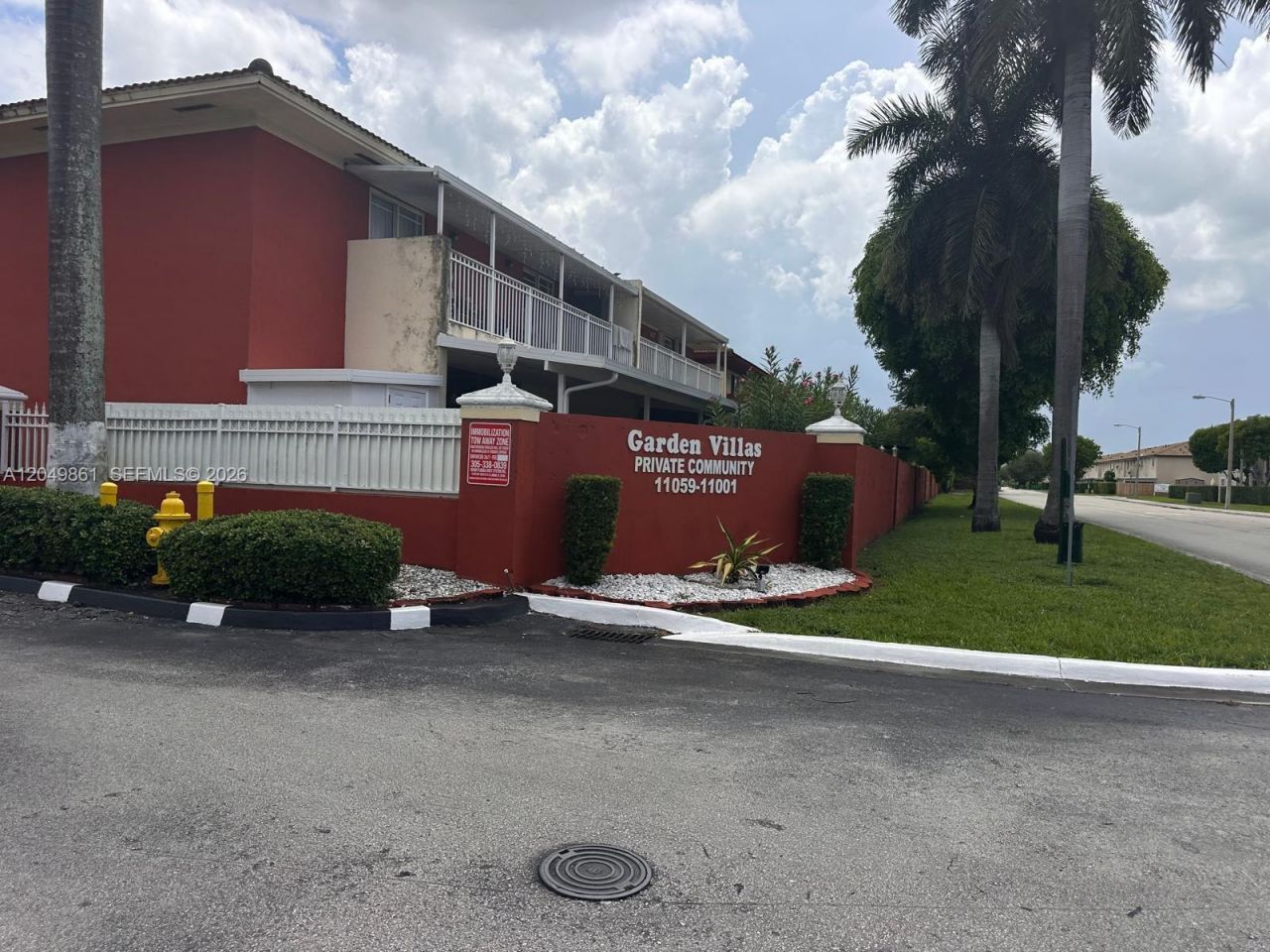 11053 W Okeechobee Rd , Unit 102, Hialeah Gardens, FL 33018 Photo