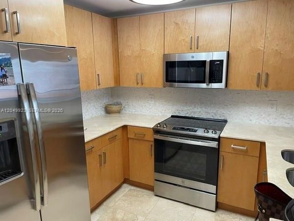 10 Aragon Ave , Unit 1113, Coral Gables, FL 33134