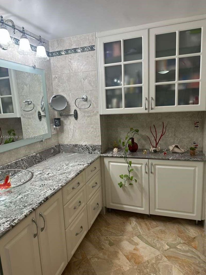 290 174th St , Unit 2207, Sunny Isles Beach, FL 33160 Photo
