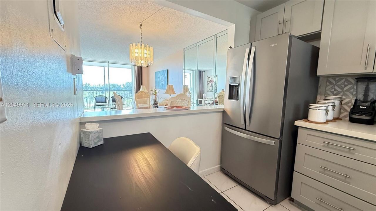 2206 S Cypress Bend Dr , Unit 508, Pompano Beach, FL 33069 Photo