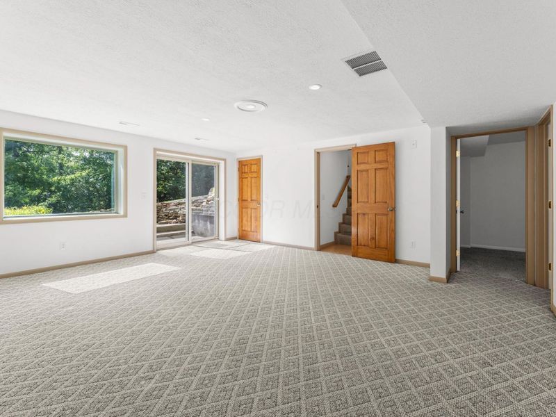 926 S Hempstead Road, Westerville, OH 43081 Photo 28