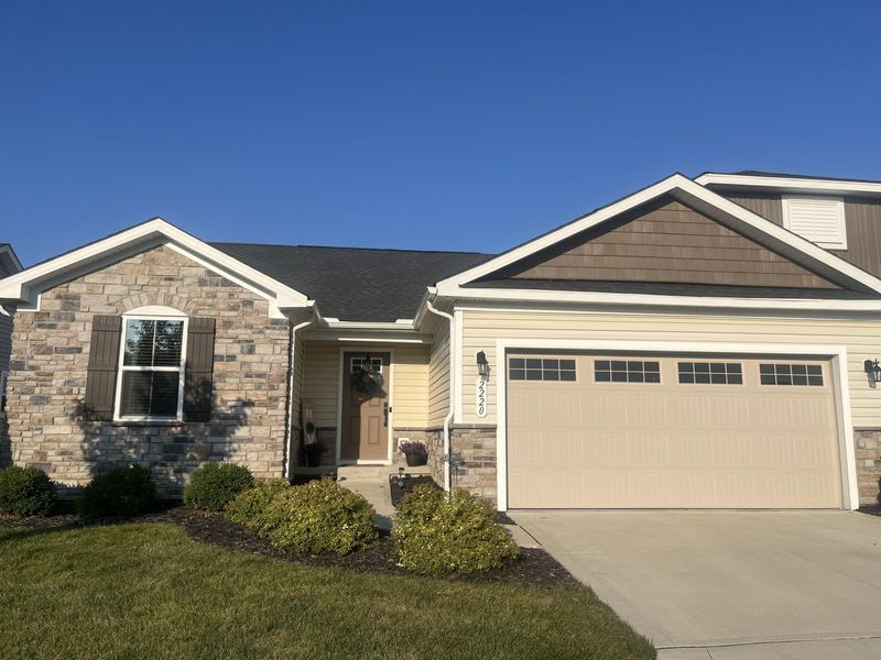 2220 Mcclouds Square, Marysville, OH 43040 Photo 1