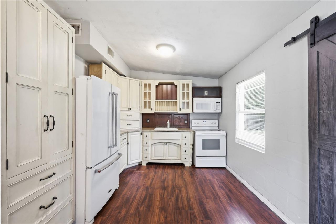 615 Danvers Street , Eustis, FL 32726 Photo