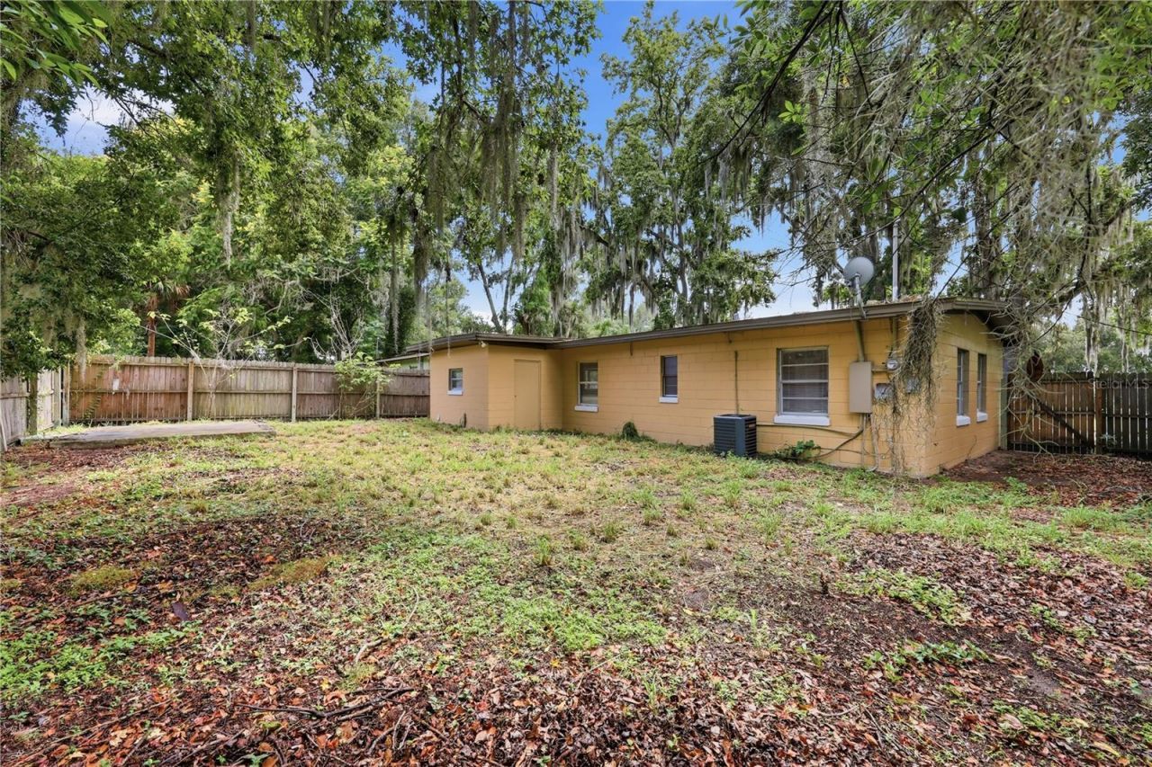 615 Danvers Street , Eustis, FL 32726 Photo