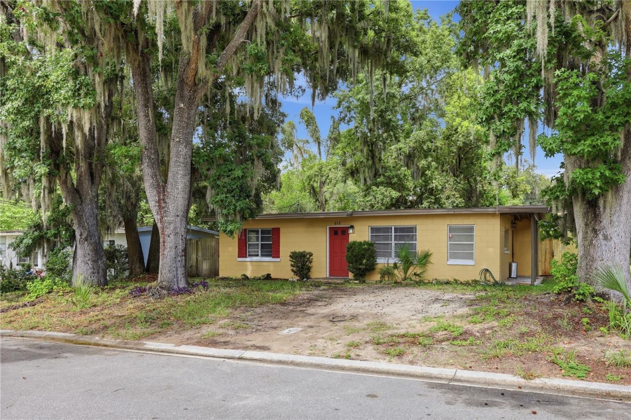 615 Danvers Street , Eustis, FL 32726 Photo