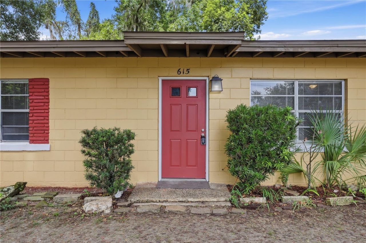 615 Danvers Street , Eustis, FL 32726 Photo