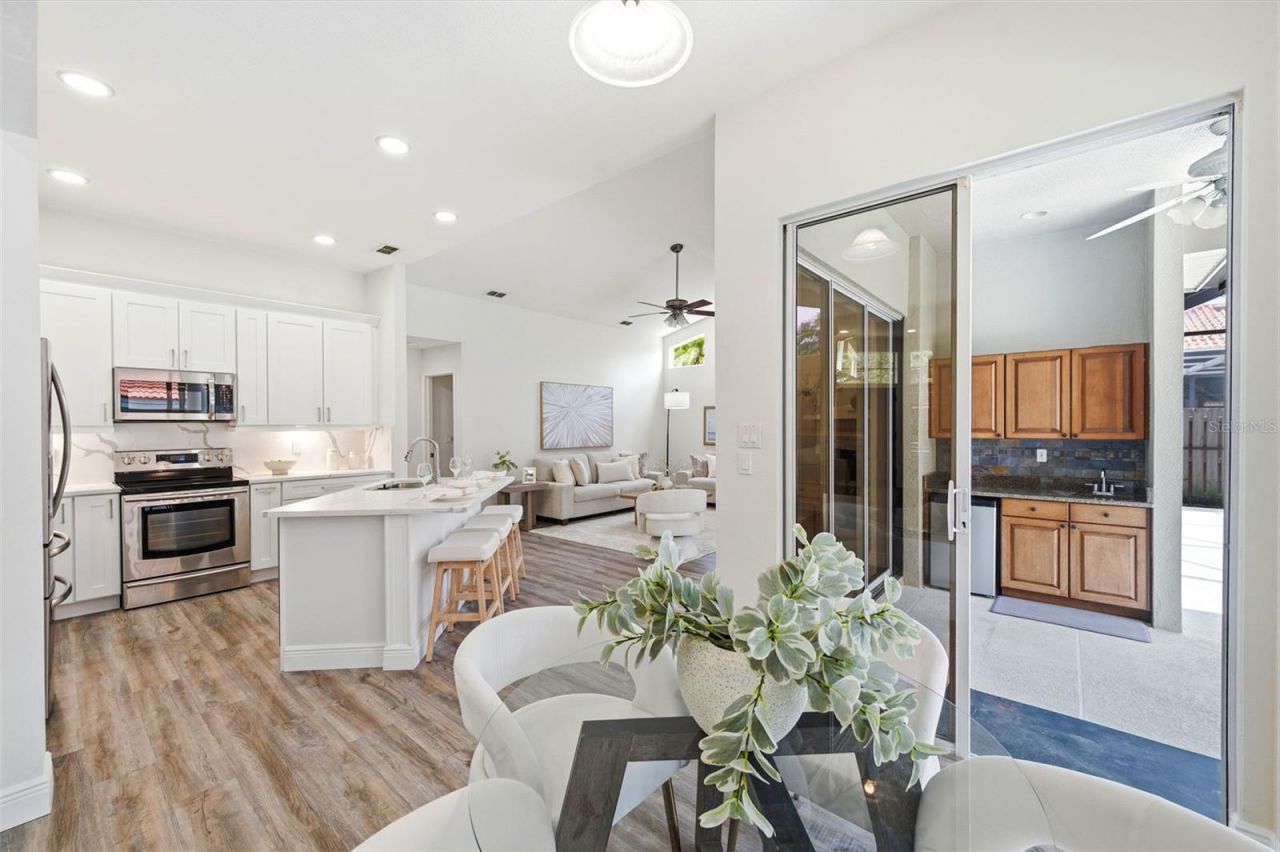 980 Live Oak Avenue Ne, Saint Petersburg, FL 33703 Photo